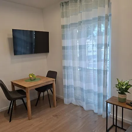 - New ספליט