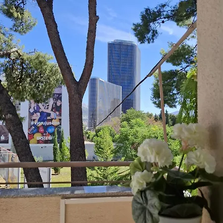 Διαμέρισμα - New