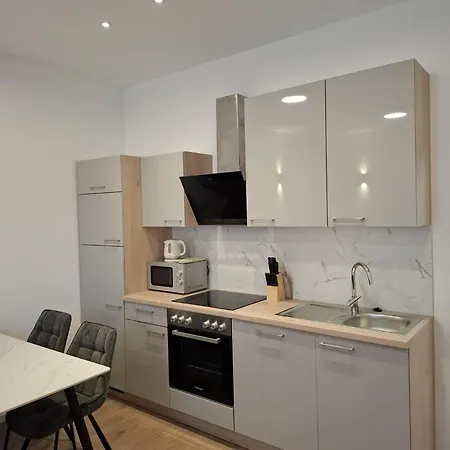 Διαμέρισμα - New *