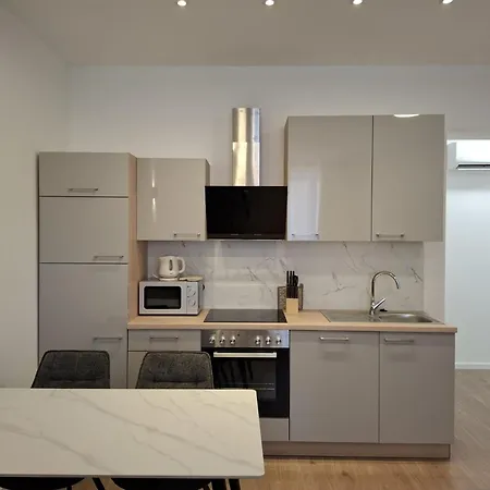 Διαμέρισμα - New *